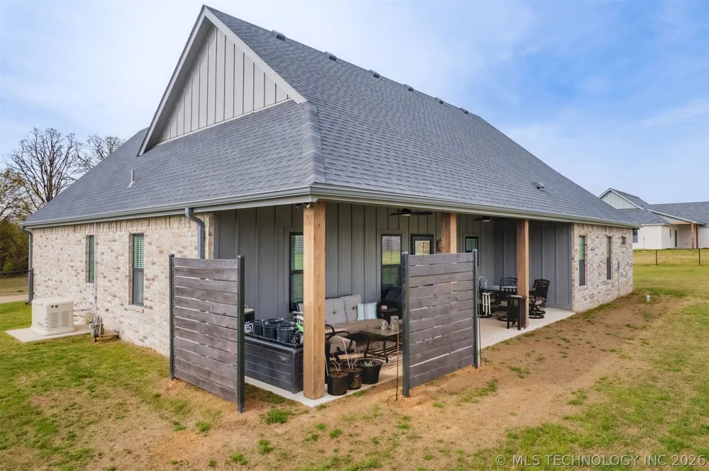16860 W Sierra Tahlequah, OK 74464