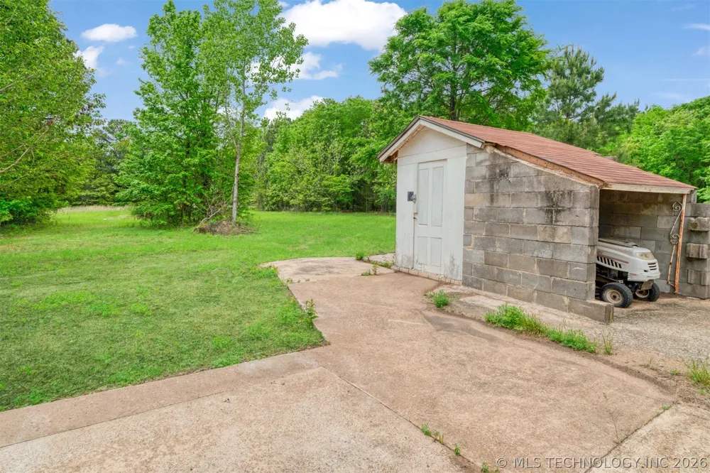 3546 E 2000 ROAD Sawyer, OK 74743
