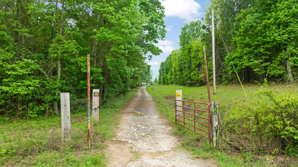 3546 E 2000 ROAD Sawyer, OK 74743
