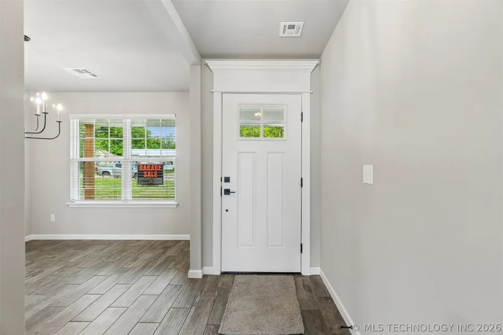 1119 E Cherry Street Cushing, OK 74023