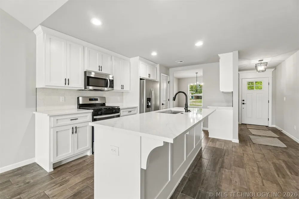 1119 E Cherry Street Cushing, OK 74023