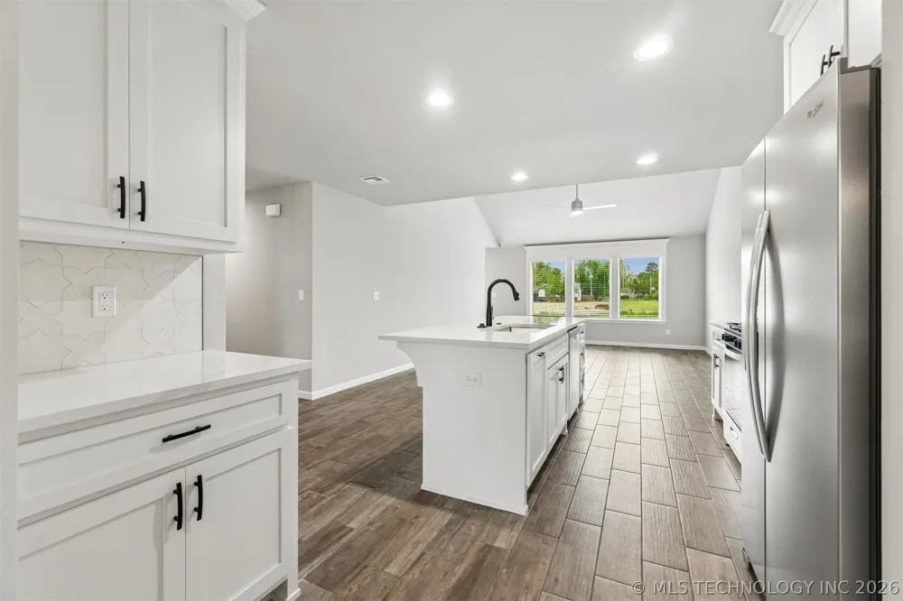 1119 E Cherry Street Cushing, OK 74023