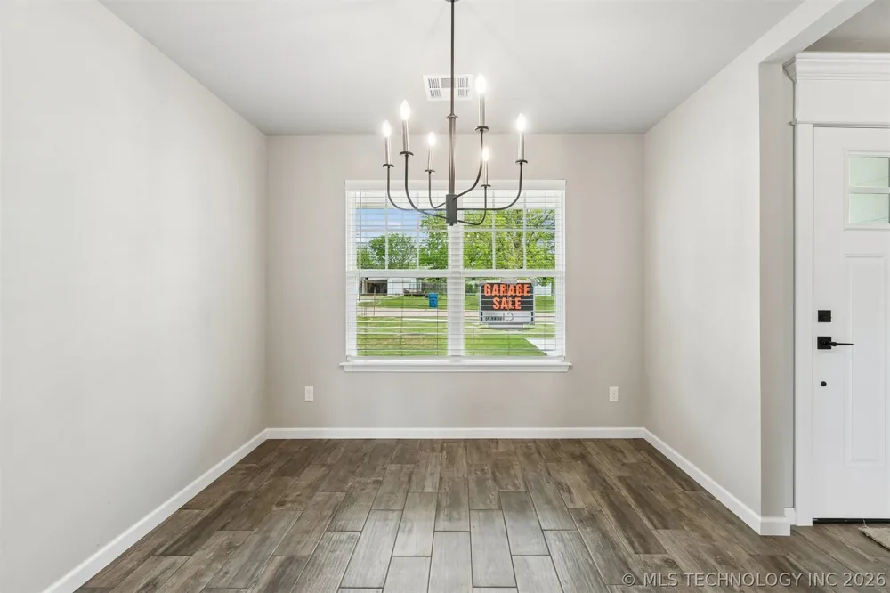 1119 E Cherry Street Cushing, OK 74023