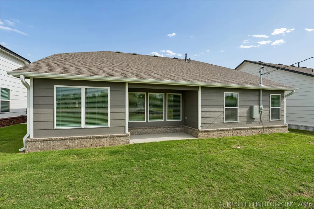 1121 E Cherry Street Cushing, OK 74023