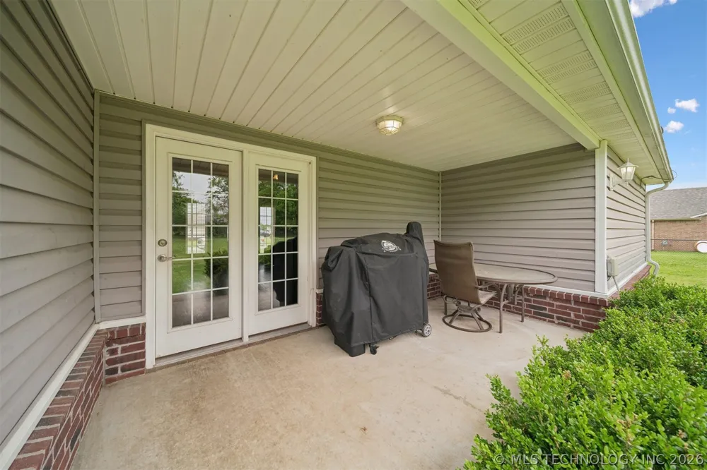 42 Winfield Drive Inola, OK 74036