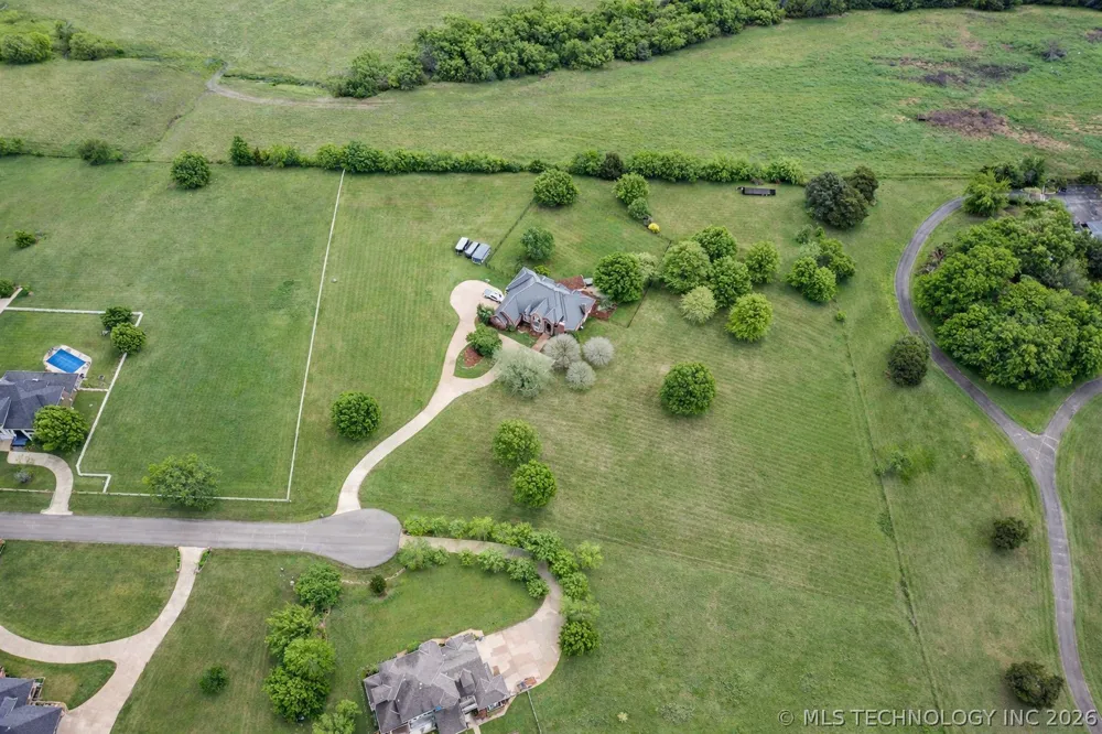 24206 3962 ROAD Bartlesville, OK 74006