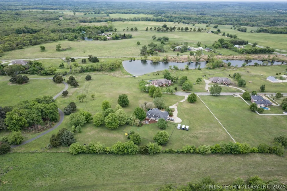 24206 3962 ROAD Bartlesville, OK 74006