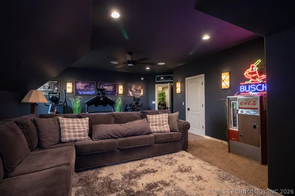 24206 3962 ROAD Bartlesville, OK 74006