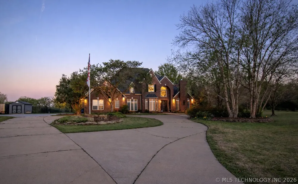 24206 3962 ROAD Bartlesville, OK 74006
