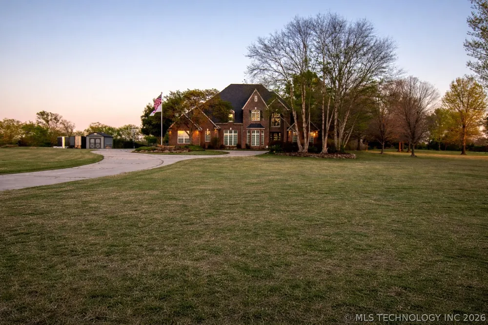 24206 3962 ROAD Bartlesville, OK 74006