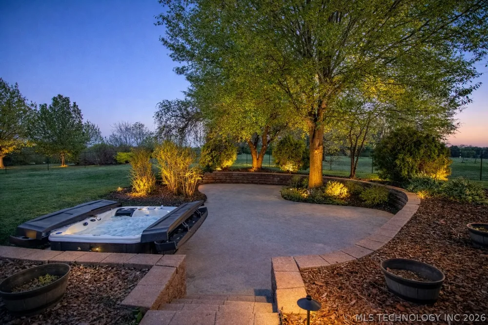 24206 3962 ROAD Bartlesville, OK 74006