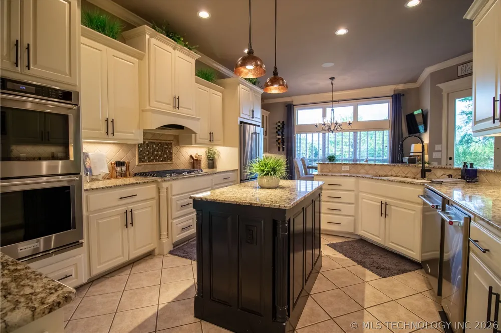 24206 3962 ROAD Bartlesville, OK 74006