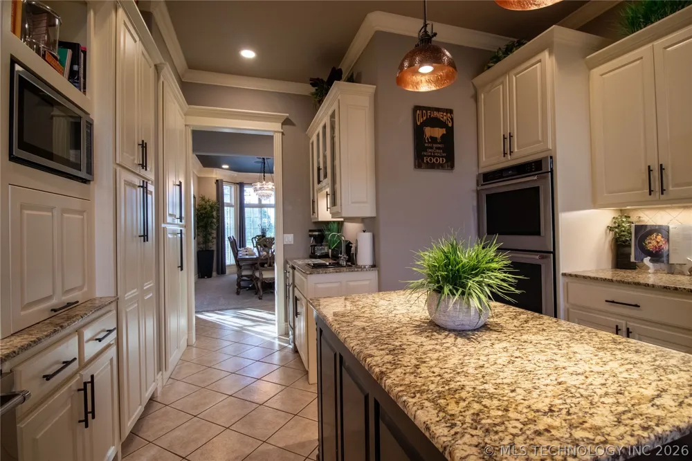 24206 3962 ROAD Bartlesville, OK 74006
