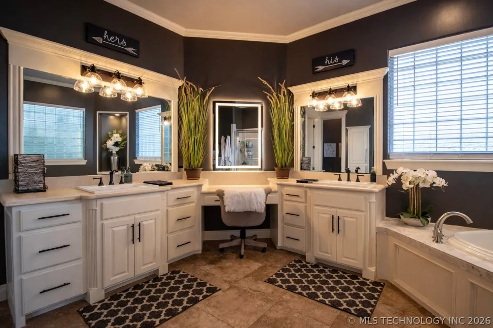 24206 3962 ROAD Bartlesville, OK 74006