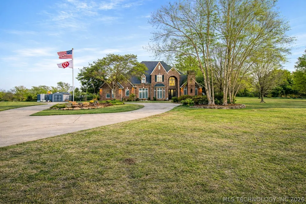 24206 3962 ROAD Bartlesville, OK 74006