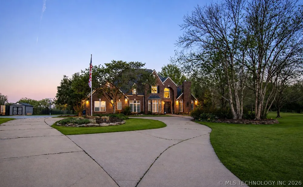 24206 3962 ROAD Bartlesville, OK 74006