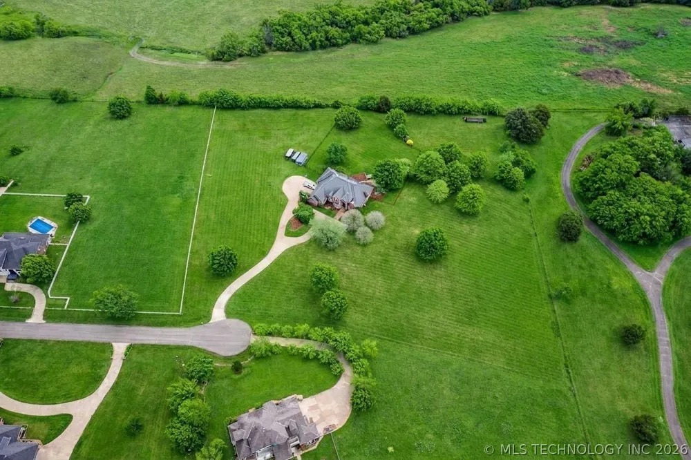 24206 3962 ROAD Bartlesville, OK 74006