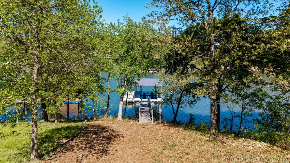33490 S 595 ROAD Grove, OK 74344