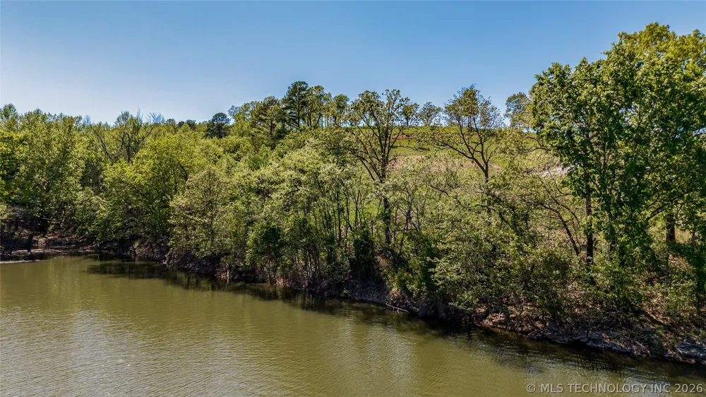 33490 S 595 ROAD Grove, OK 74344