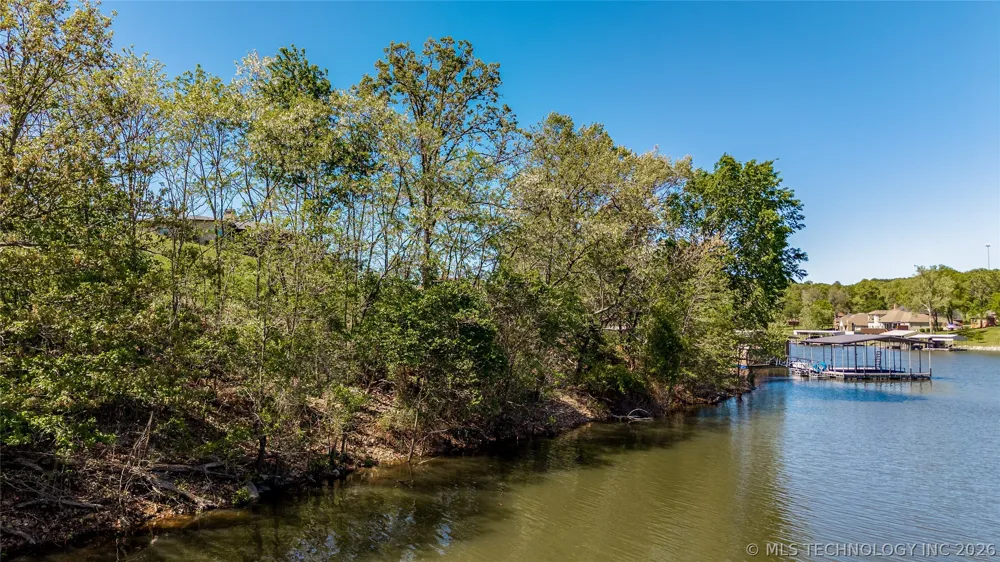 33490 S 595 ROAD Grove, OK 74344