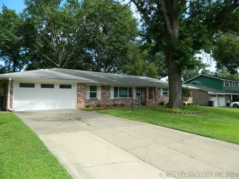 1416 Lariat Drive