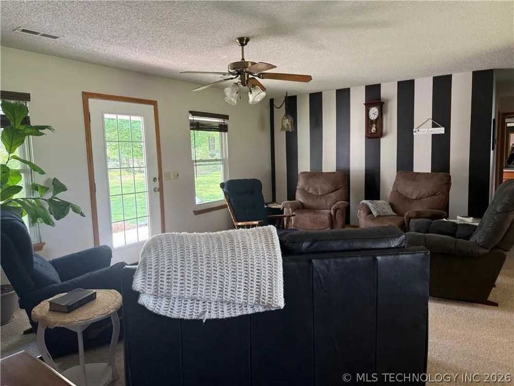 10164 Bloomfield North Gentry, AR 72734