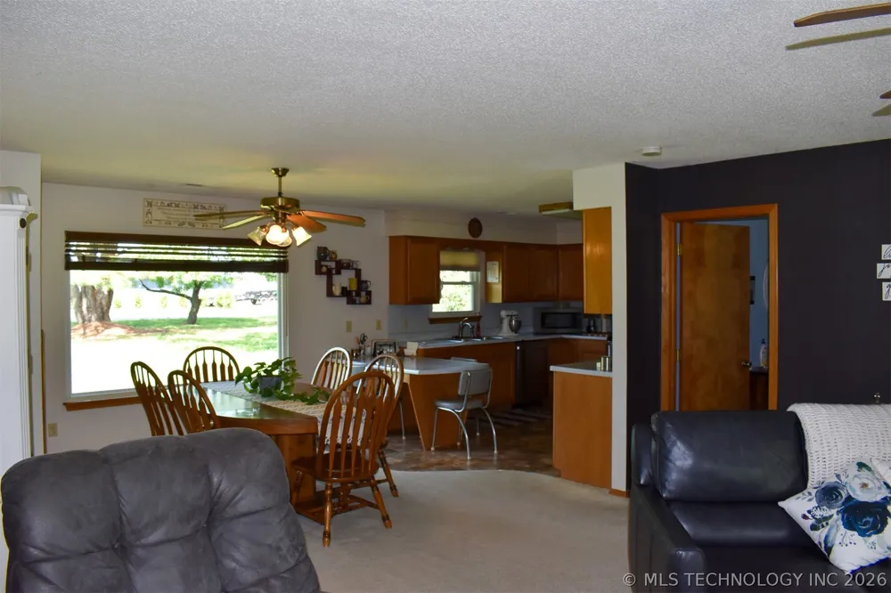 10164 Bloomfield North Gentry, AR 72734