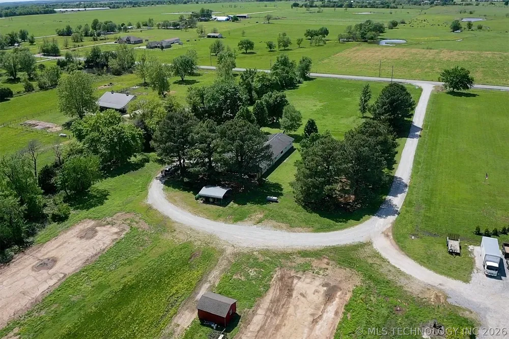 10164 Bloomfield North Gentry, AR 72734