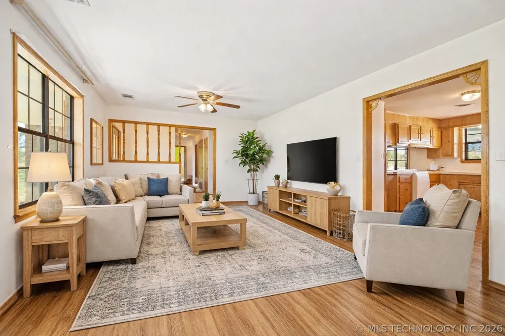 477343 E 1090 Roland, OK 74954
