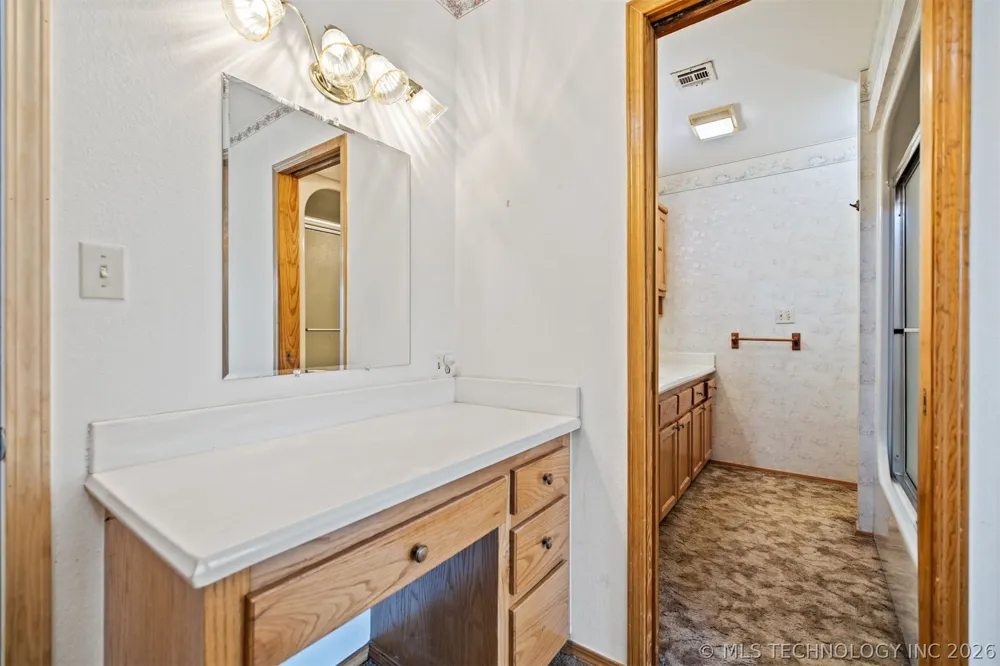 477343 E 1090 Roland, OK 74954