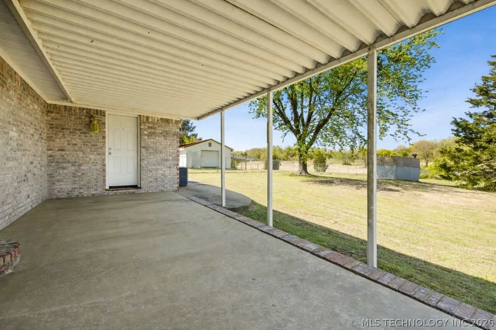 477343 E 1090 Roland, OK 74954