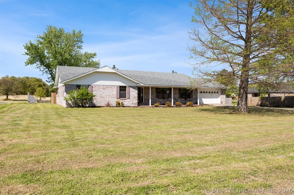 477343 E 1090 Roland, OK 74954