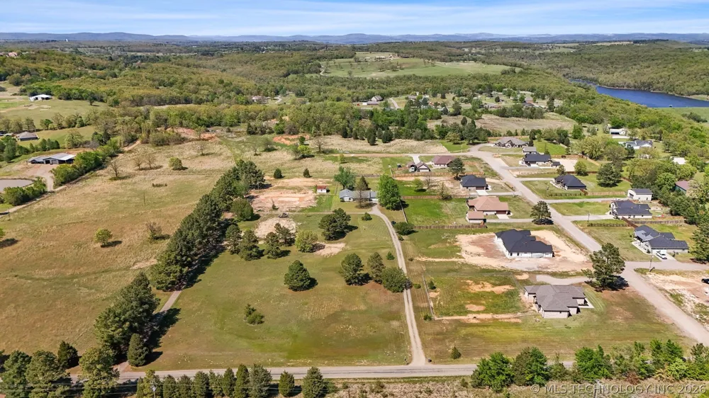 477343 E 1090 Roland, OK 74954