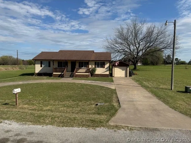 32 Holiday Road Burneyville, OK 73430