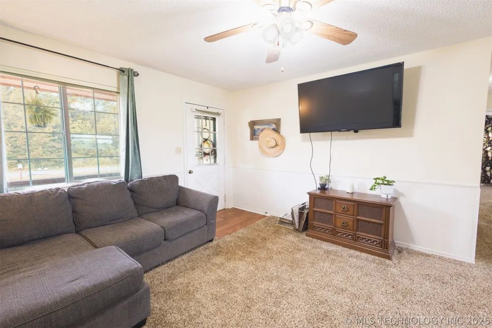 32 Holiday Road Burneyville, OK 73430
