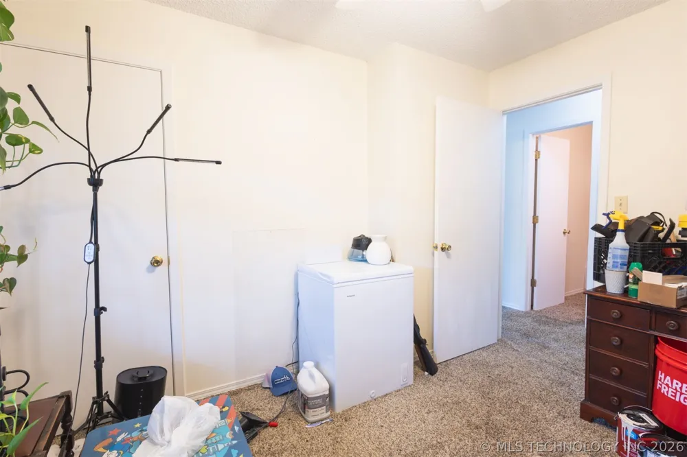 32 Holiday Road Burneyville, OK 73430