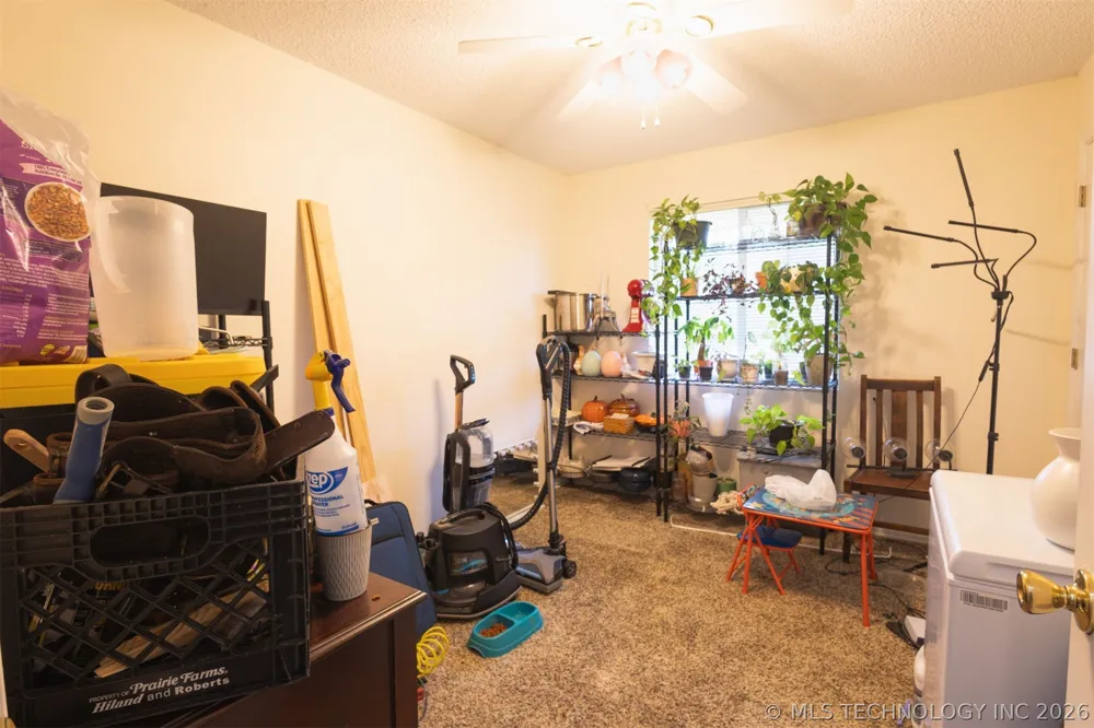 32 Holiday Road Burneyville, OK 73430