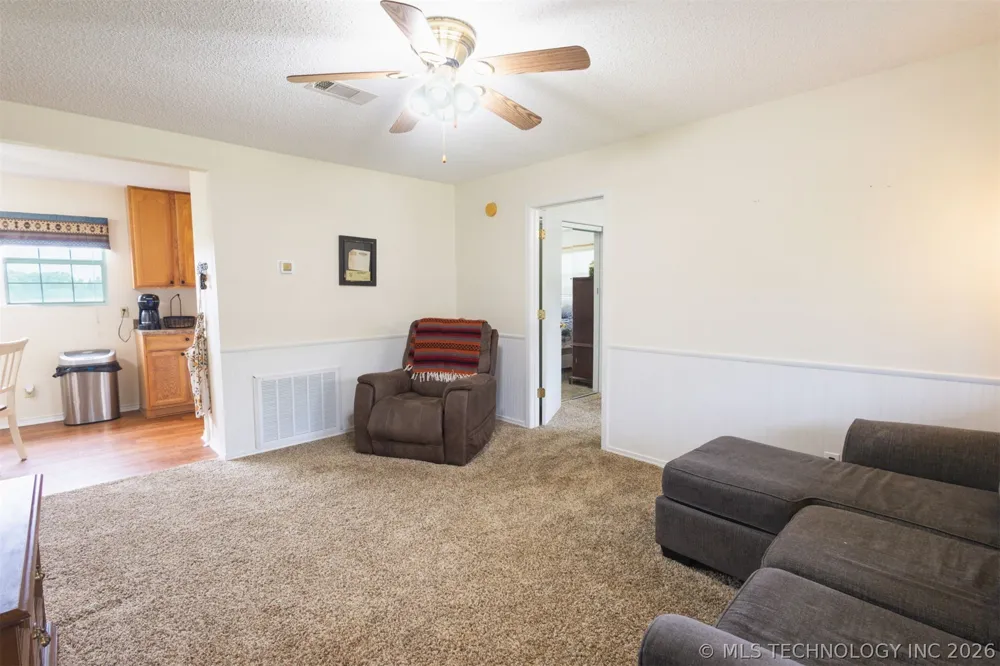 32 Holiday Road Burneyville, OK 73430