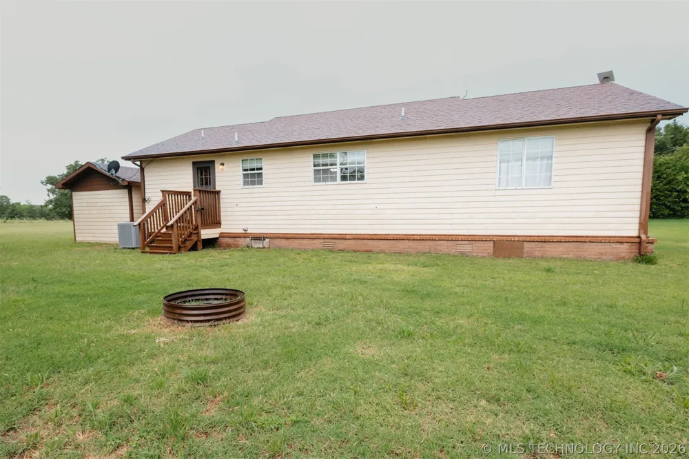 32 Holiday Road Burneyville, OK 73430