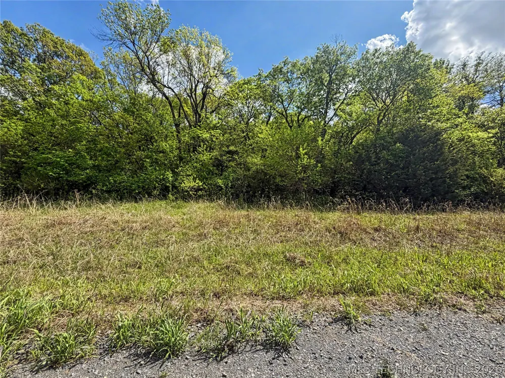 425 S Thunder Road Fort Gibson, OK 74434