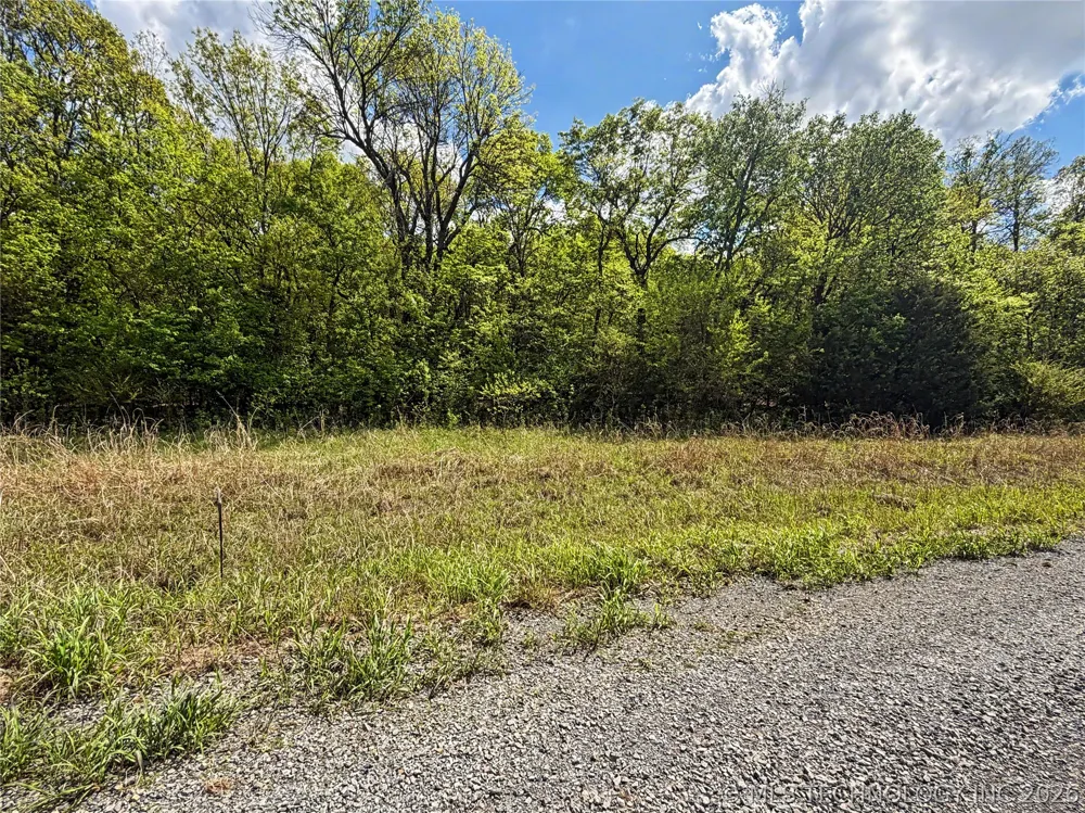425 S Thunder Road Fort Gibson, OK 74434