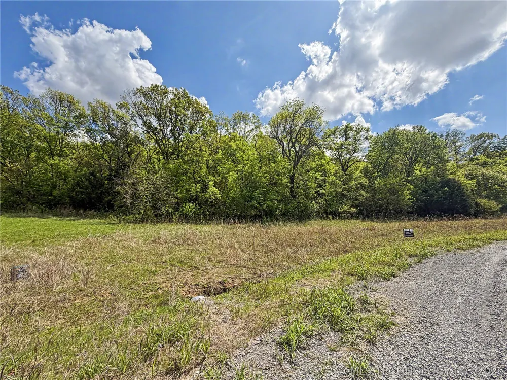 425 S Thunder Road Fort Gibson, OK 74434