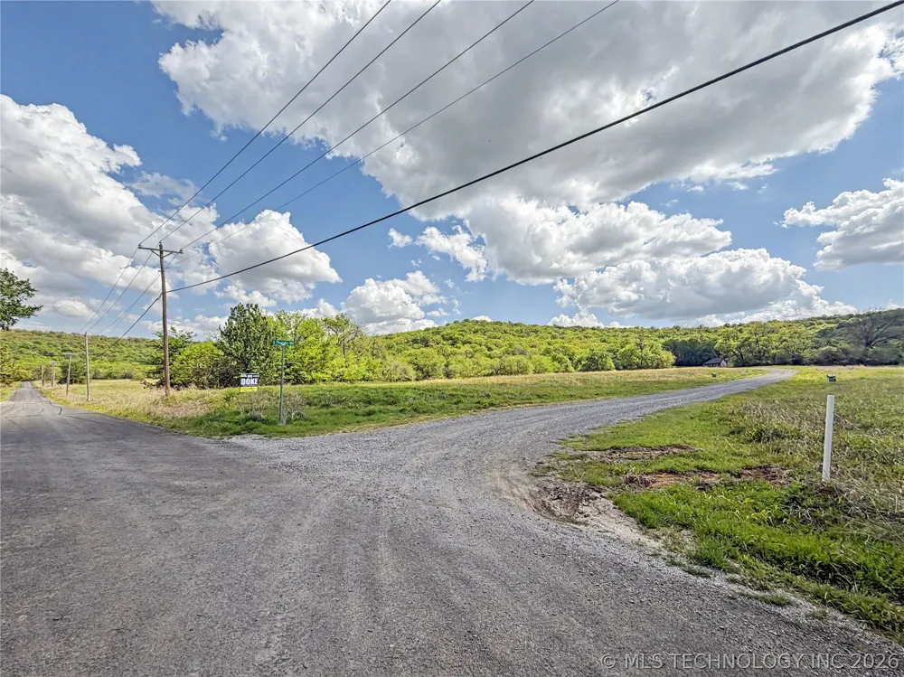 425 S Thunder Road Fort Gibson, OK 74434