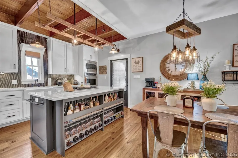 37 Firefly Lane Carlton Landing, OK 74432