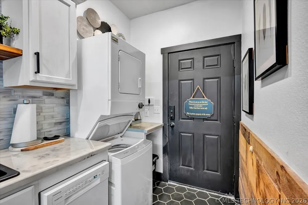 37 Firefly Lane Carlton Landing, OK 74432
