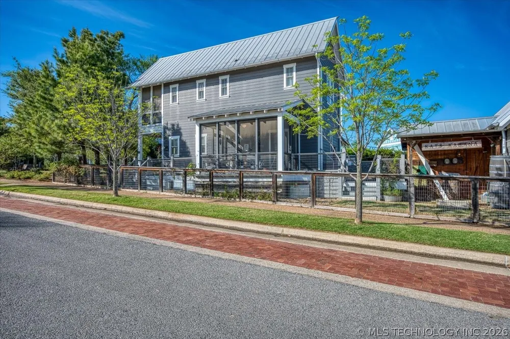 37 Firefly Lane Carlton Landing, OK 74432