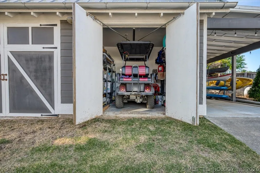 37 Firefly Lane Carlton Landing, OK 74432