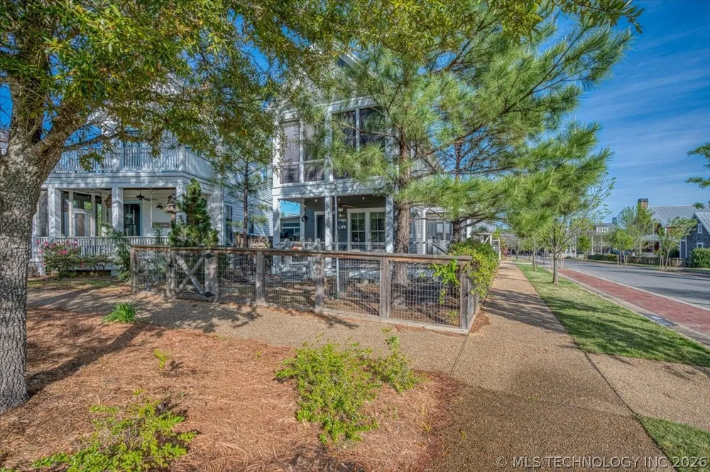 37 Firefly Lane Carlton Landing, OK 74432
