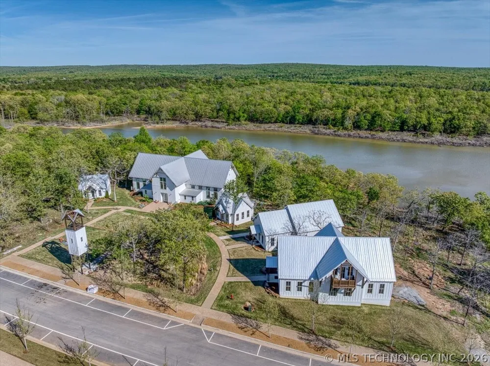 37 Firefly Lane Carlton Landing, OK 74432