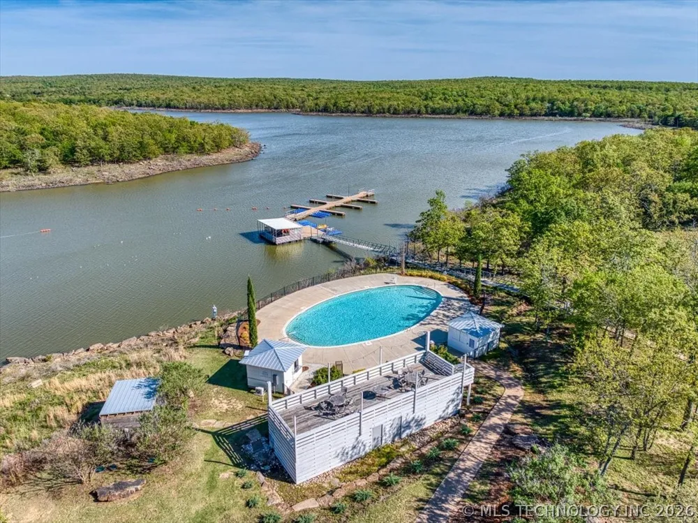 37 Firefly Lane Carlton Landing, OK 74432